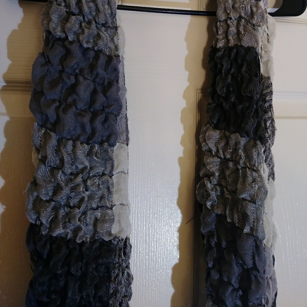 Scarf - Picture 2 of 3